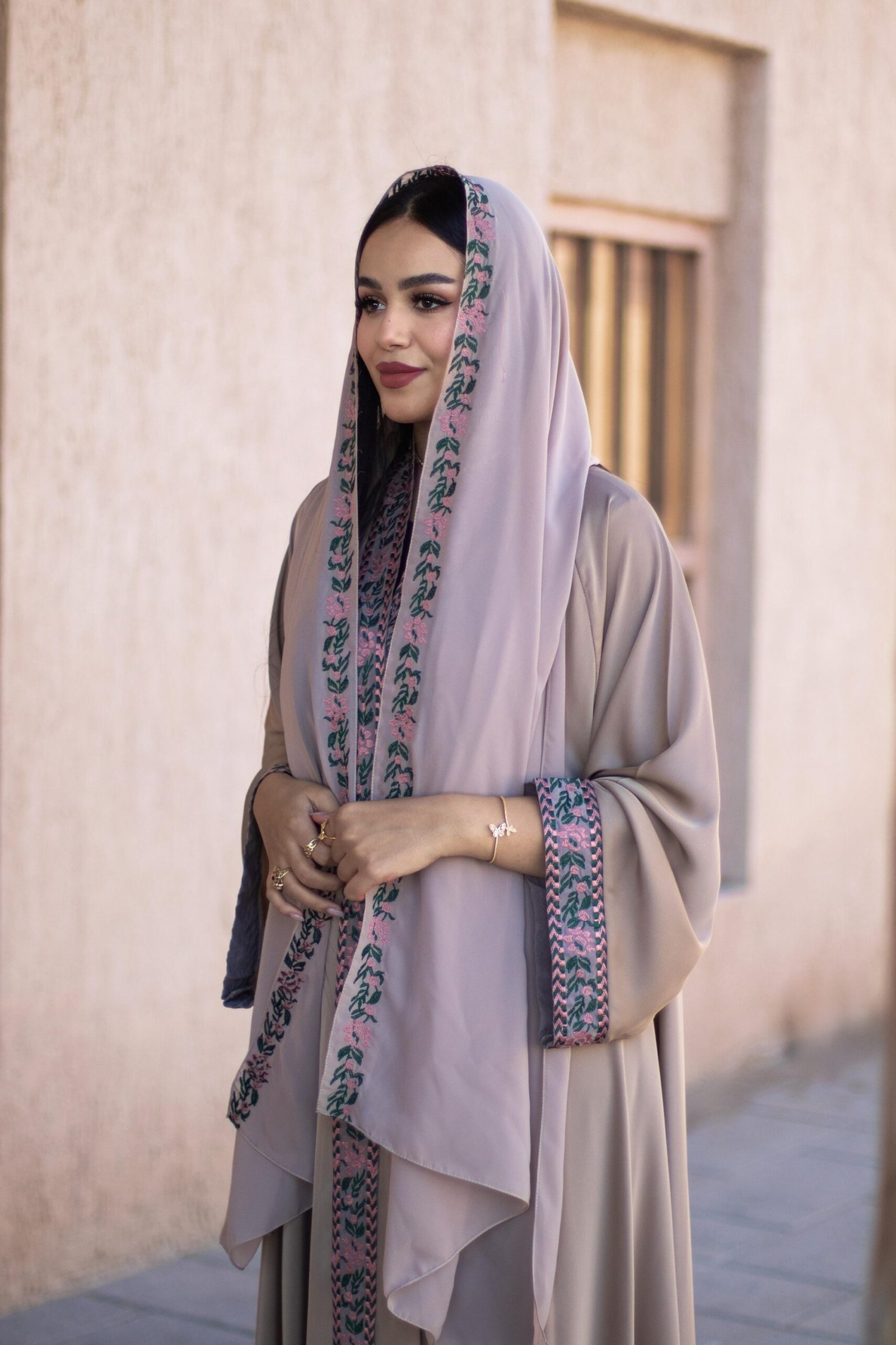 الوردة بيج (Al Warda Beige)