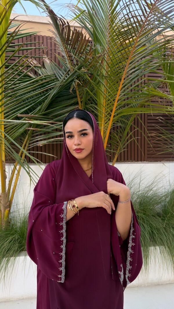 تفاصيل العنابي / Tafasel Burgandy