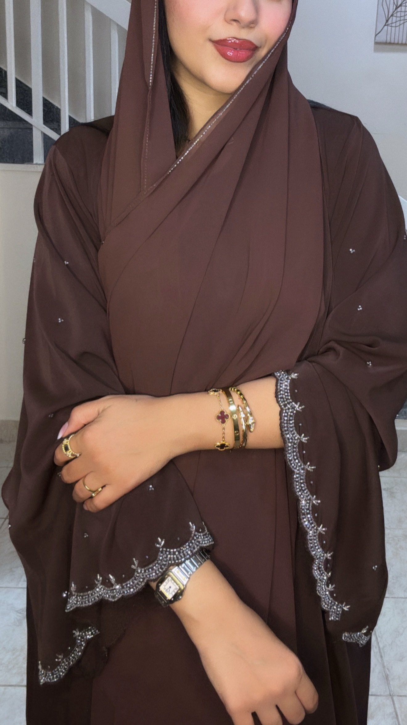 تفاصيل / Tafaseel (البني/Brown)