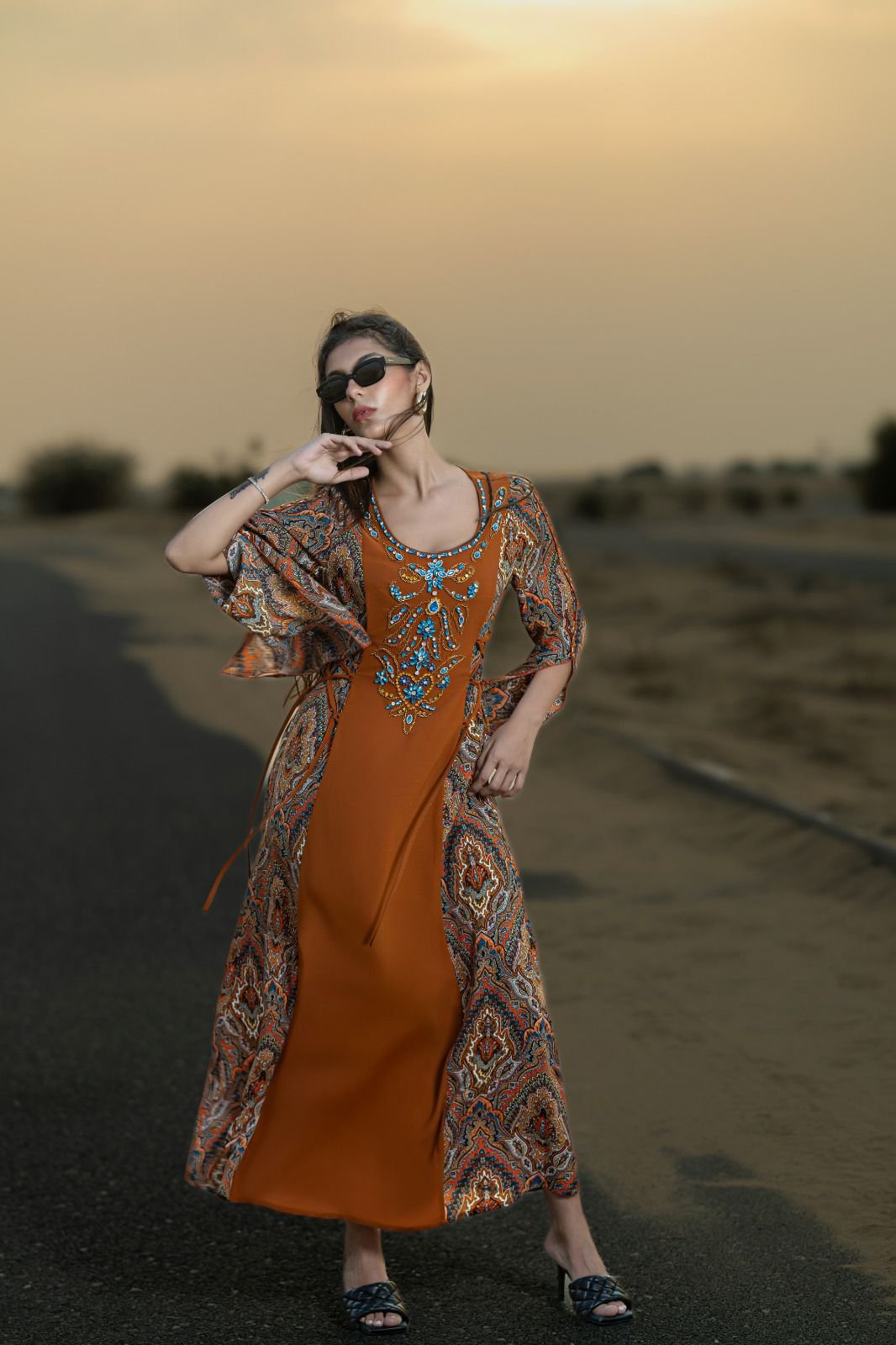 #015 dress - الصورة 6
