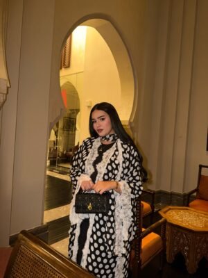عباية قمر
